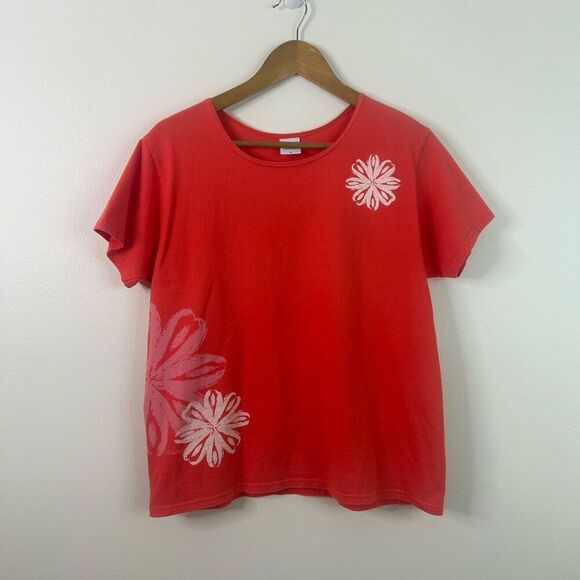 Crazy Shirts Hawaii Red Floral Graphic T-Shirt Women’s‎ M 100% Cotton Aloha Tee - Picture 1 of 9